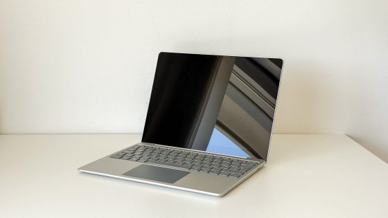 Microsoft Surface Laptop Go: to je prenosnik, ki ga potrebuješ na poti