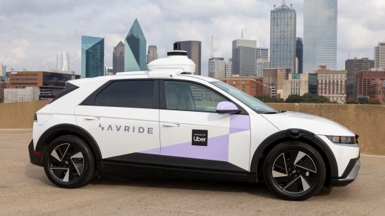 Uber bo letos na ceste poslal 500 vozil za zbiranje podatkov za robotaksije
