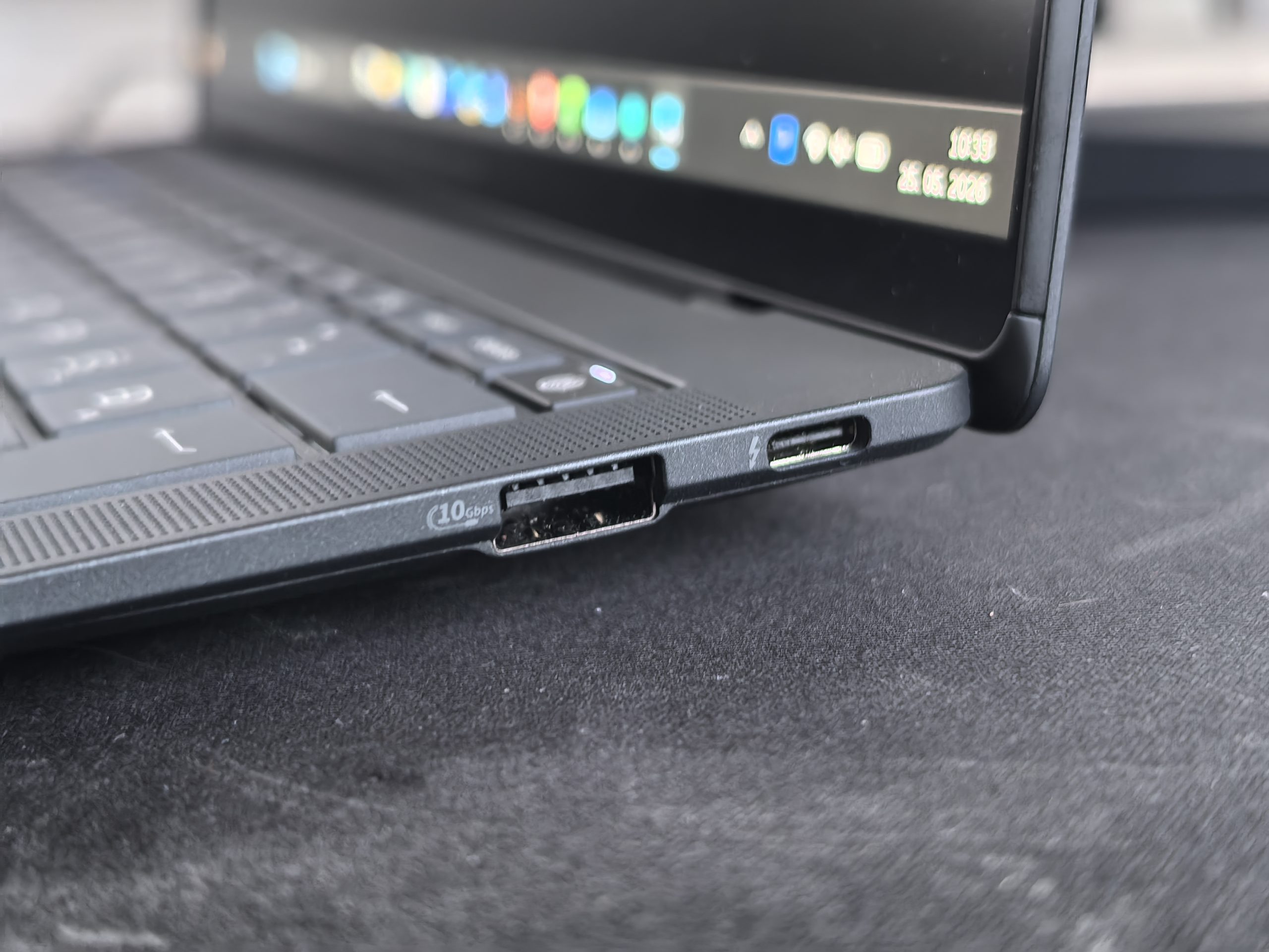 Test ASUS ExpertBook Ultra review 2