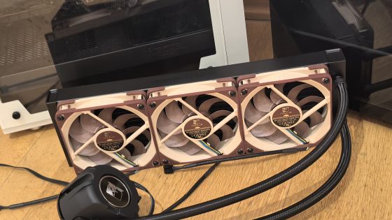 Test Noctua NL-LC1-36 – njihov prvi poskus vodnega hlajenja ni splaval po vodi