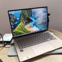 Kje se skrivajo aduti novega ASUS Zenbook 14? V čipu? Mogoče OLED zaslonu? Ceni?