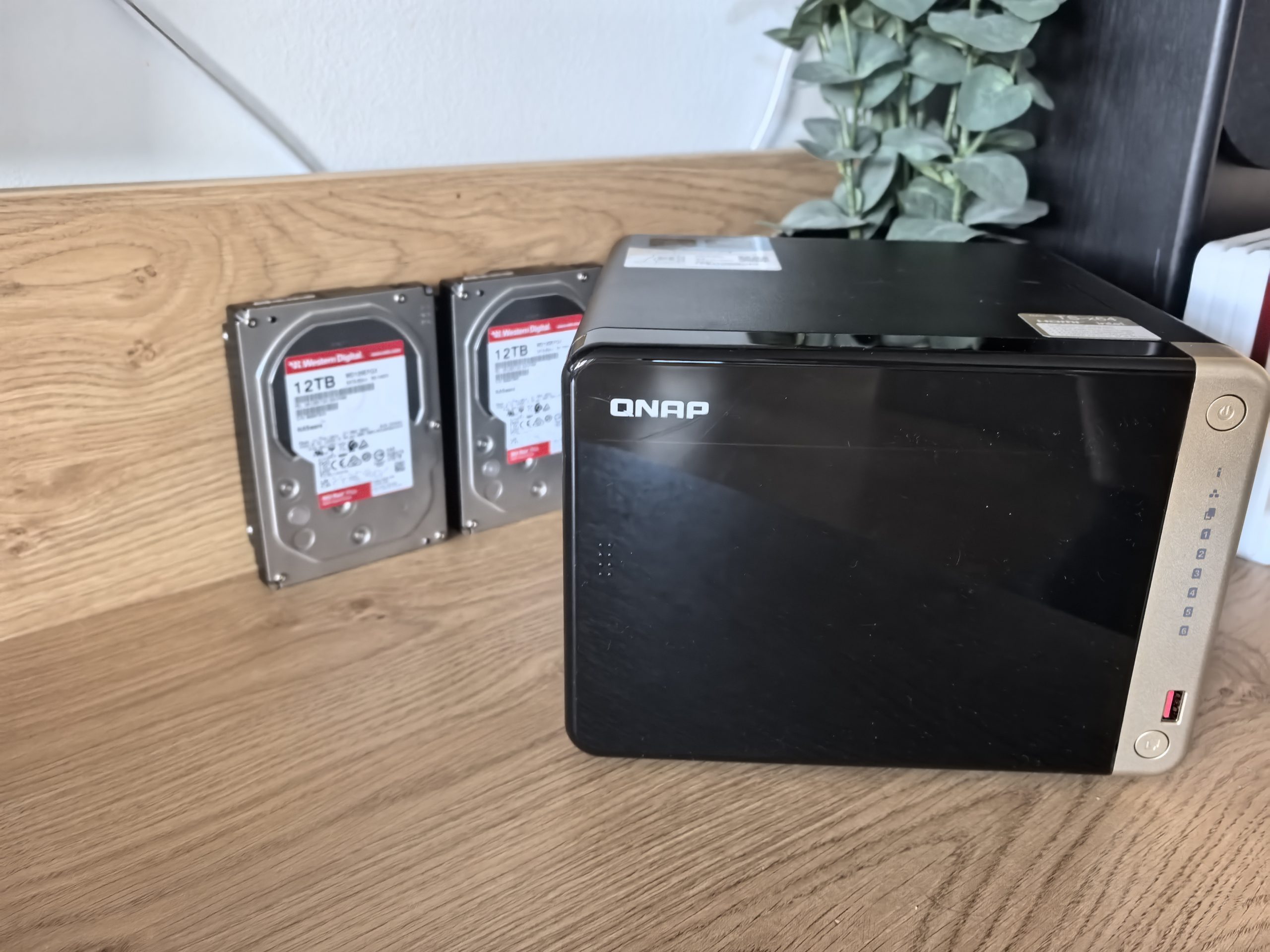 Test QNAP TS-664 review (1)
