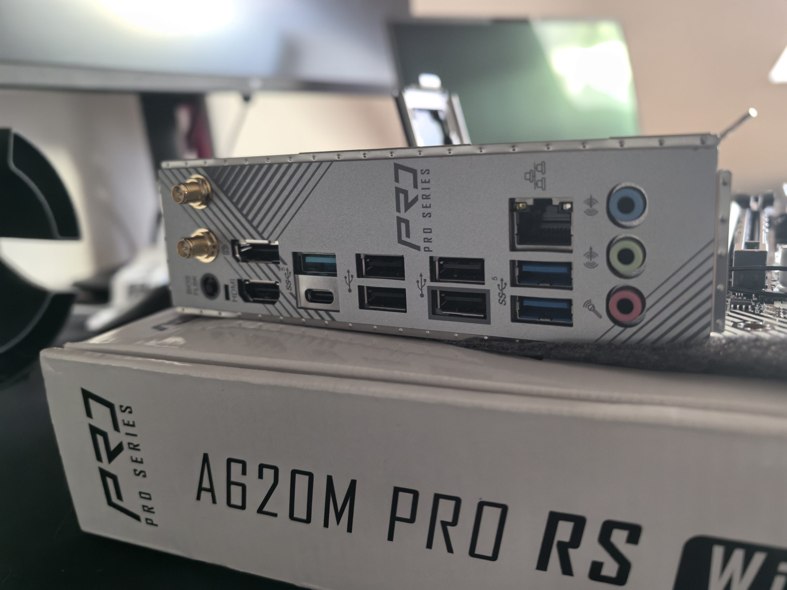Test ASRock A620M Pro RS WiFi review 20