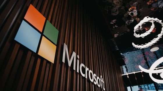 Microsoft odprl kodo platforme Scope za analizo delovanja AI agentov